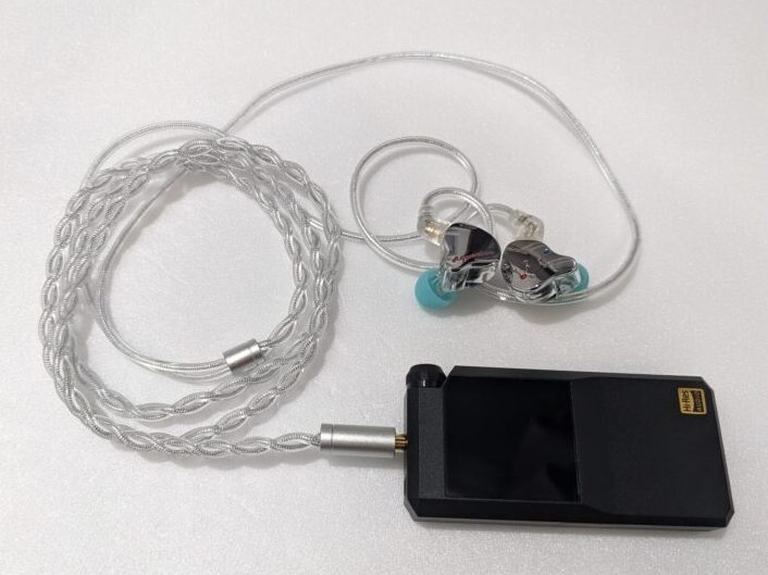 SUPERTFZ AQUARIUSをBTR17へ接続した様子