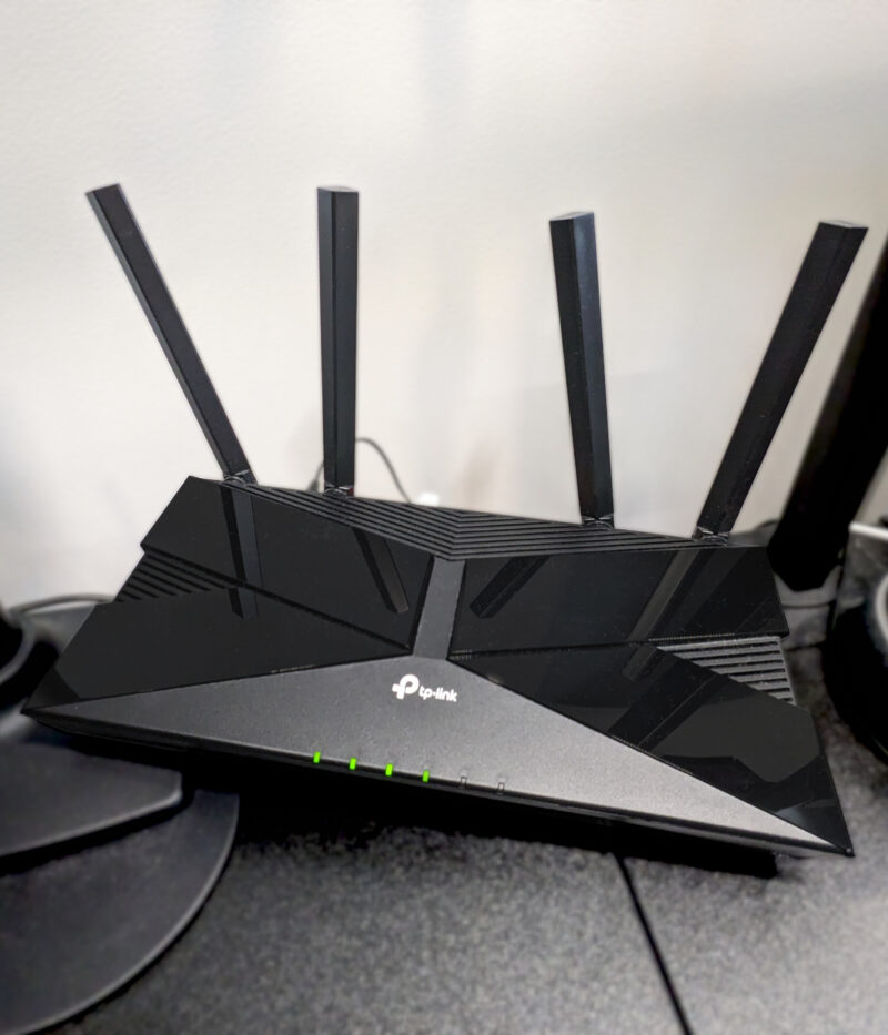 2階パソコン部屋に設置しているArcher AX23/A